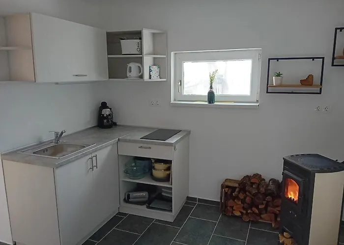 Bazaltkő Apartman Zalahaláp